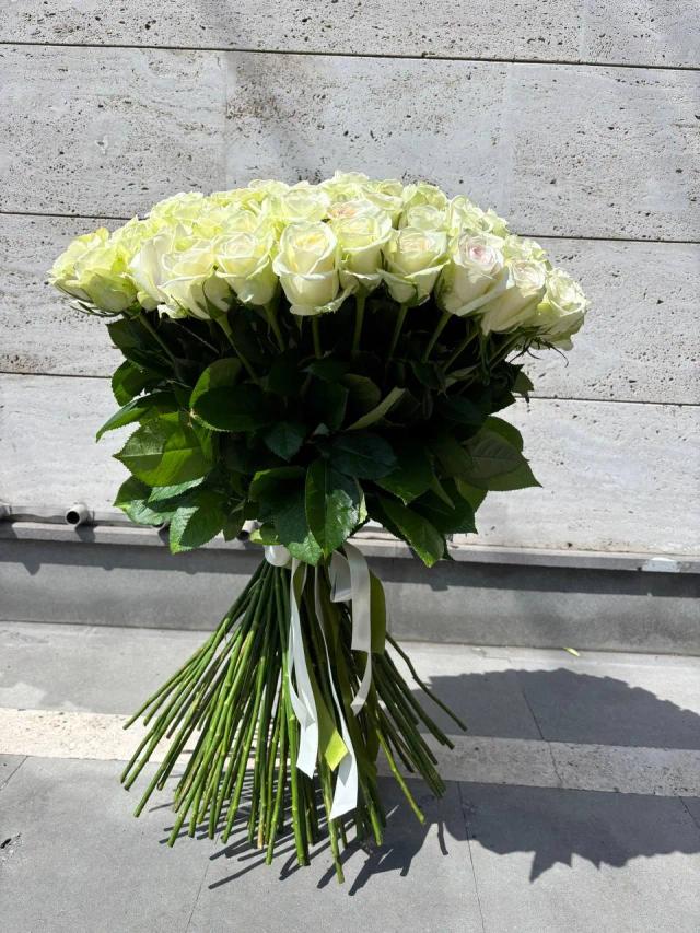 Luxurious bouquet of 51 white roses (90 cm) - Delivery of white roses in Yerevan | ծաղիկների առաքում Երևանում
