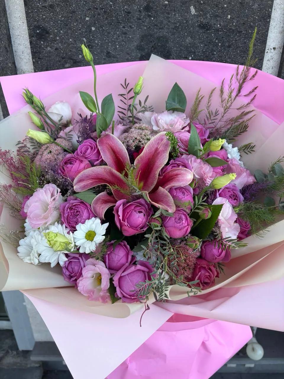 Pink bouquet | ծաղիկների առաքում Երևանում