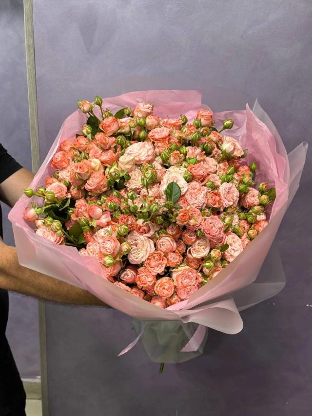 A bouquet of peony roses (Madame bombastic) | ծաղիկների առաքում Երևանում