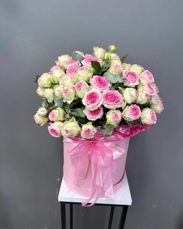 Peonies in a box | ծաղիկների առաքում Երևանում