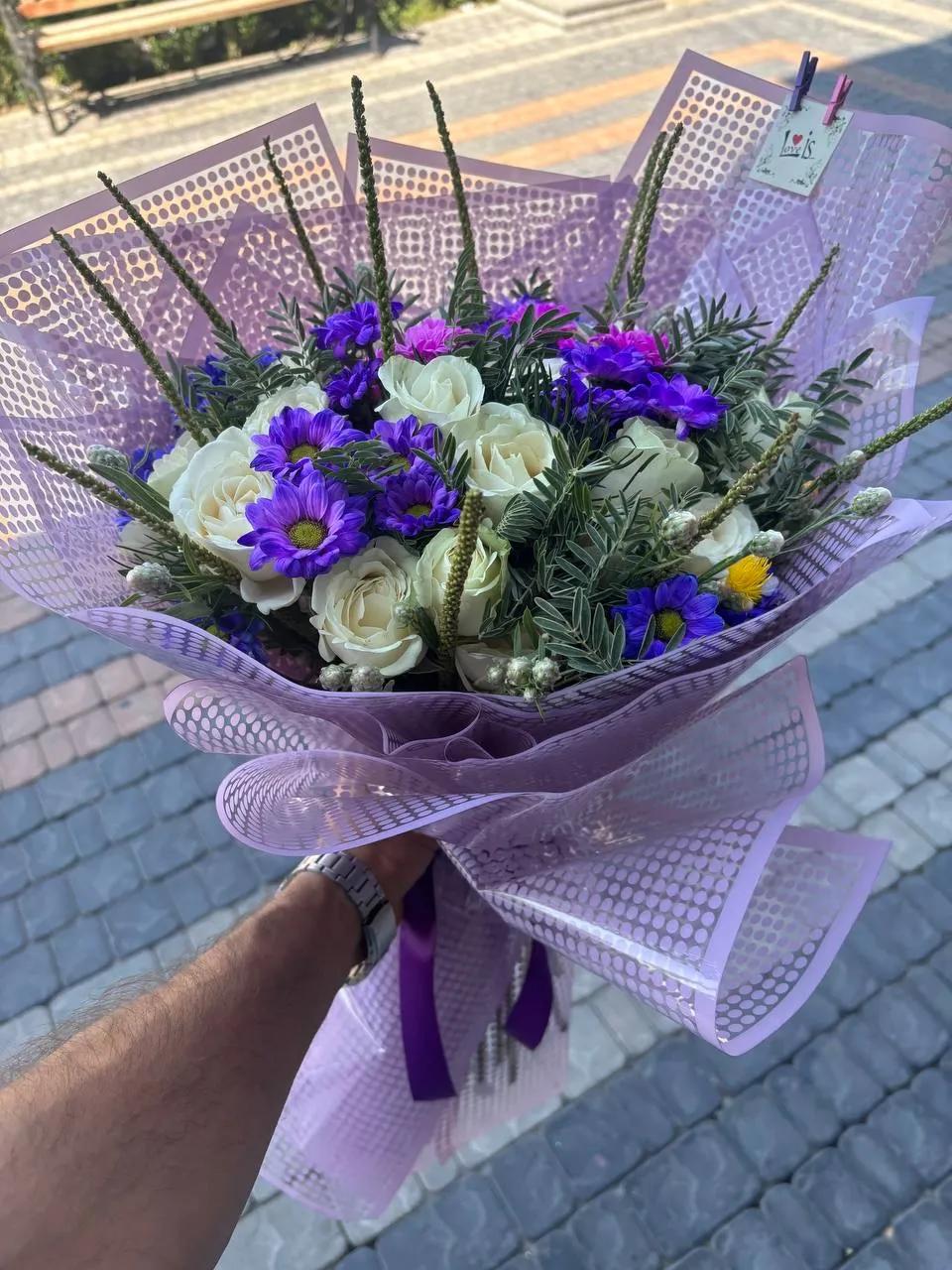 Creative bouquet | ծաղիկների առաքում Երևանում