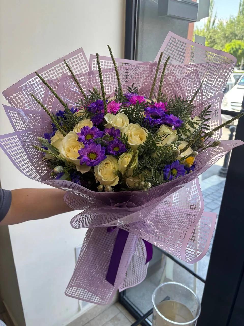 Creative bouquet | ծաղիկների առաքում Երևանում