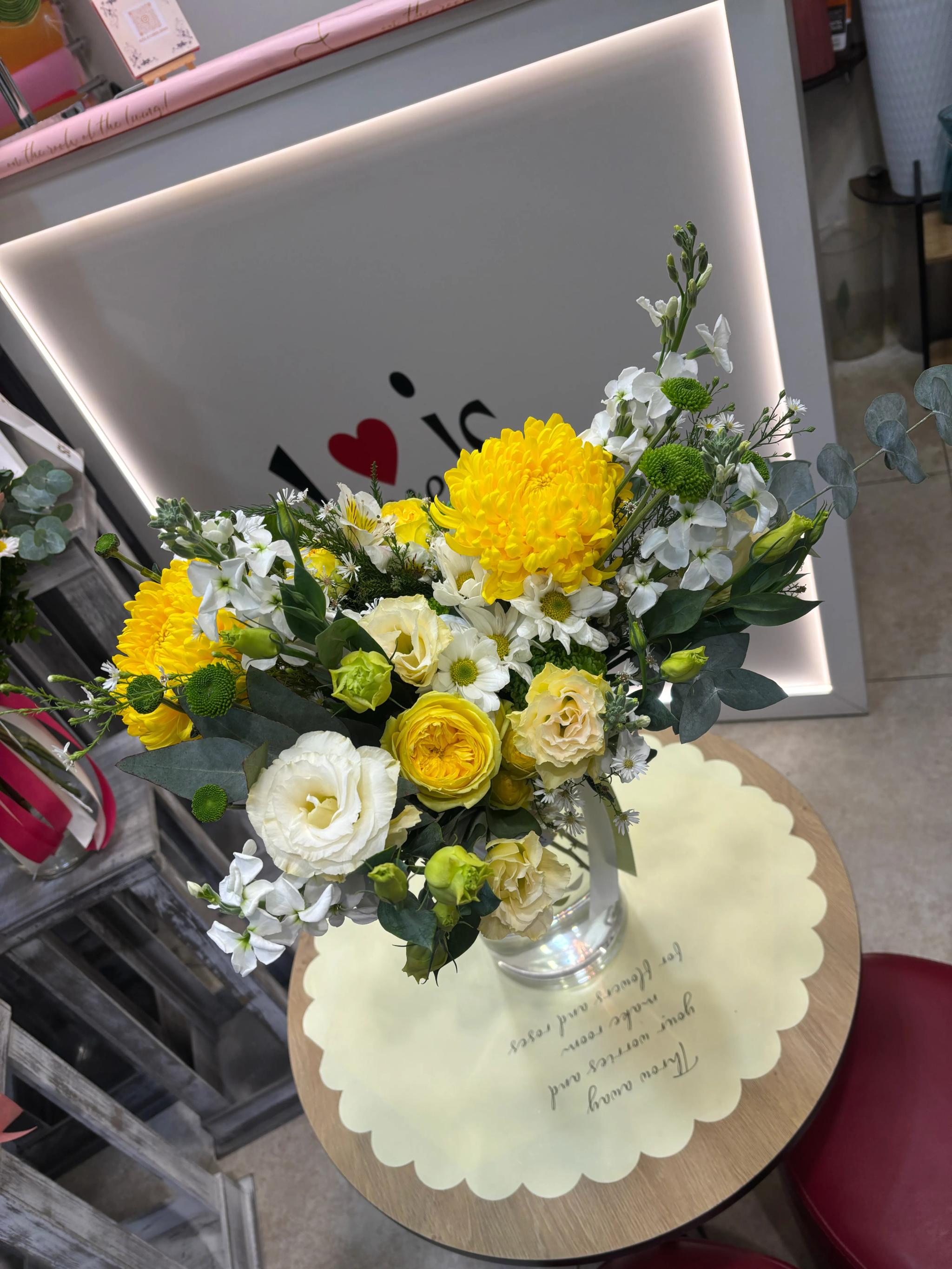 A bright bunch | ծաղիկների առաքում Երևանում