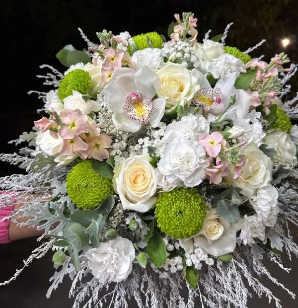 Creative bouquet | ծաղիկների առաքում Երևանում