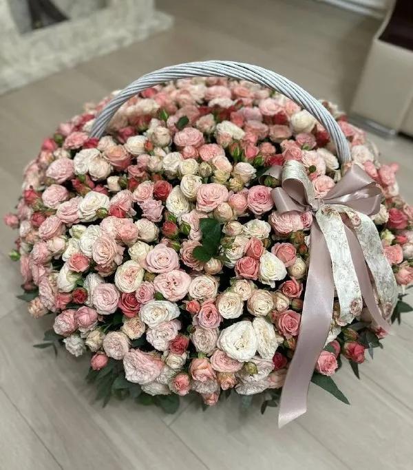 Փնջային վարդեր զամբյուղում | ծաղիկների առաքում Երևանում