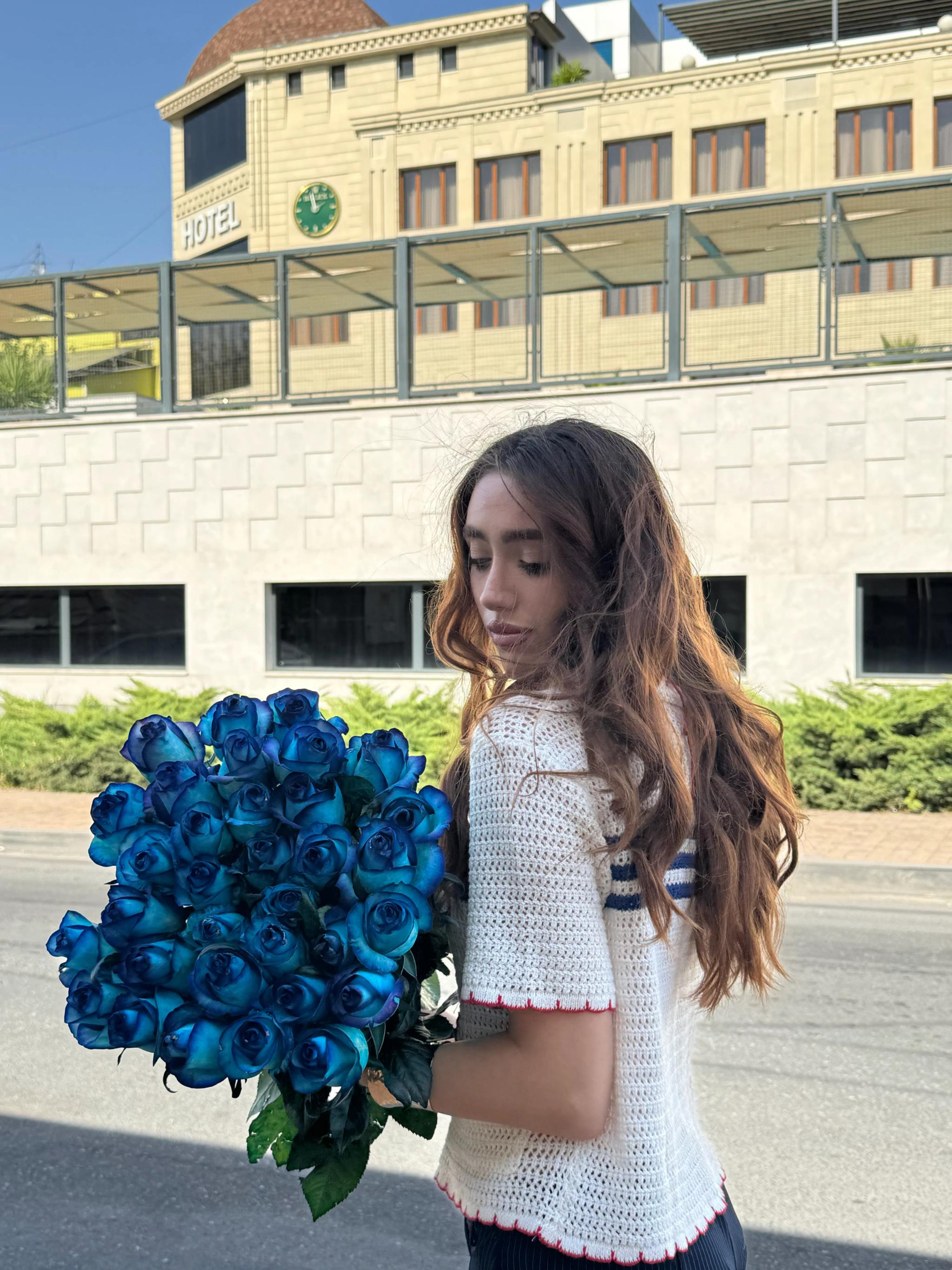 A bunch of blue roses | ծաղիկներ, ծաղկեպսակներ, բույսեր Երևան