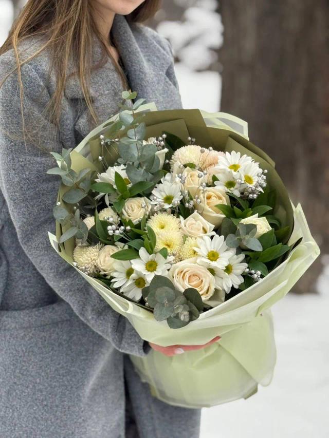 An elegant bouquet | ծաղիկների առաքում Երևանում