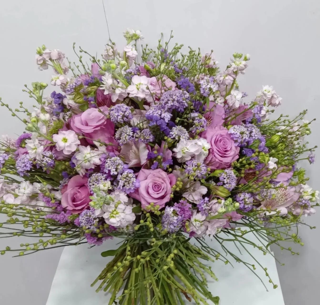 An elegant bouquet | ծաղիկների առաքում Երևանում