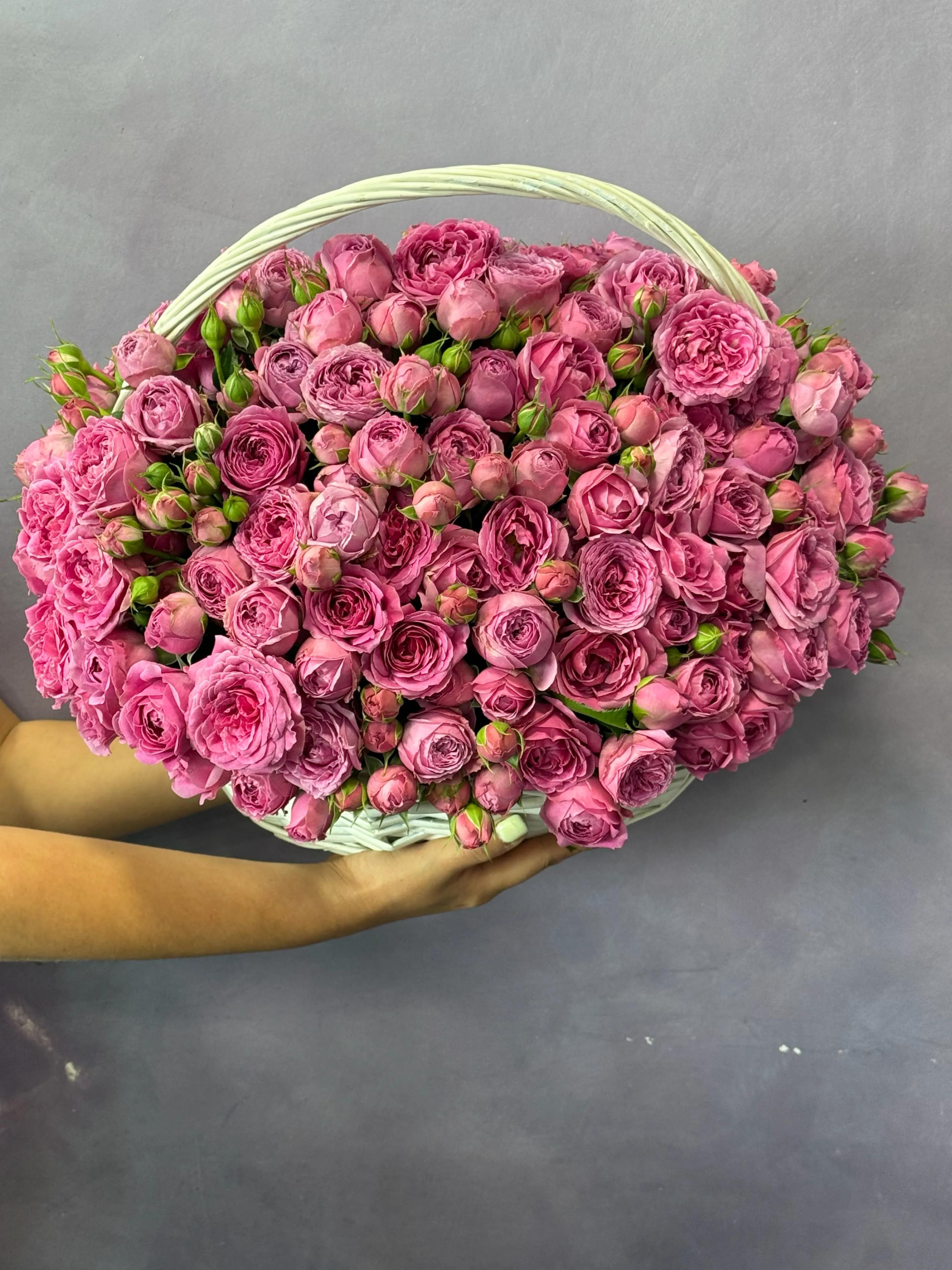 A basket of peony roses | ծաղիկներ, ծաղկեպսակներ, բույսեր - առաքում Երևան A basket of peony roses | ծաղիկներ, ծաղկեպսակներ, բույսեր - առաքում Երևան
