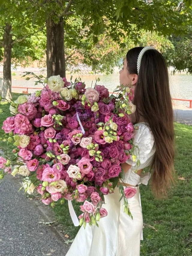 An elegant bouquet | ծաղիկներ, ծաղկեպսակներ, բույսեր - առաքում Երևան An elegant bouquet | ծաղիկներ, ծաղկեպսակներ, բույսեր - առաքում Երևան