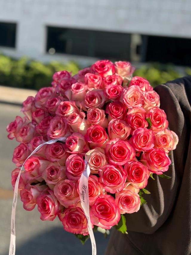 Bouquet of roses "Jumilia" | ծաղիկներ, ծաղկեպսակներ, բույսեր - առաքում Երևան Bouquet of roses "Jumilia" | ծաղիկներ, ծաղկեպսակներ, բույսեր - առաքում Երևան
