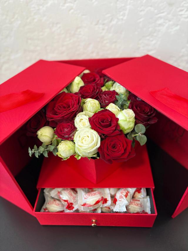 Creative box | ծաղիկներ, ծաղկեպսակներ, բույսեր - առաքում Երևան Creative box | ծաղիկներ, ծաղկեպսակներ, բույսեր - առաքում Երևան