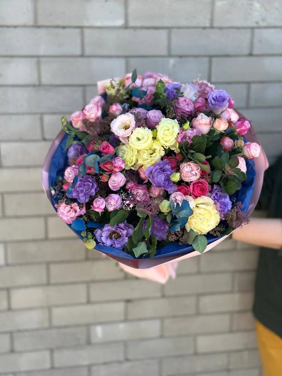 A colorful bunch | ծաղիկներ, ծաղկեպսակներ, բույսեր Երևան A colorful bunch | ծաղիկներ, ծաղկեպսակներ, բույսեր Երևան