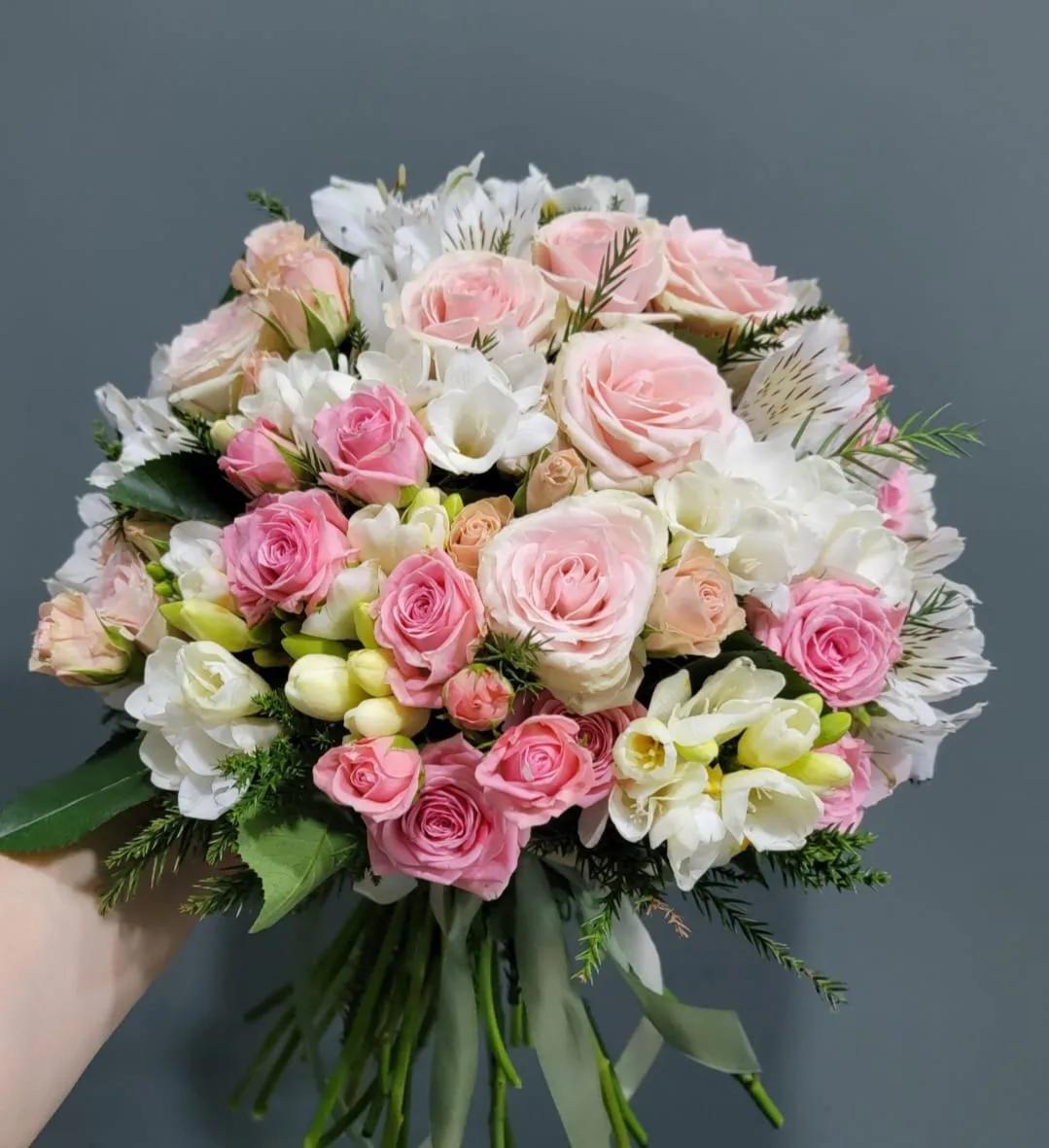 An elegant bouquet | ծաղիկներ, ծաղկեպսակներ, բույսեր Երևան An elegant bouquet | ծաղիկներ, ծաղկեպսակներ, բույսեր Երևան