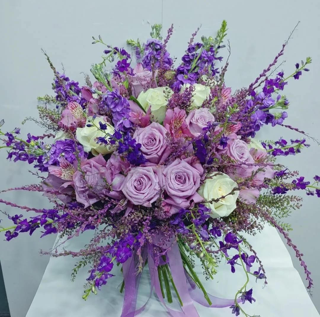 Purple creative bunch | ծաղիկներ, ծաղկեպսակներ, բույսեր Երևան Purple creative bunch | ծաղիկներ, ծաղկեպսակներ, բույսեր Երևան